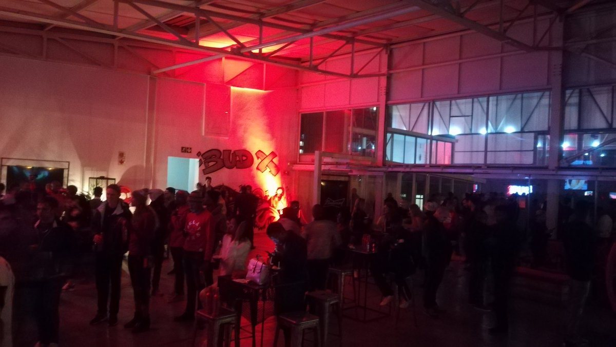 MacAweSocialMe's tweet photo. Let's get this party started with @BudweiserSA and @Mixmag #BudX #LABJHB 📸 📲 💹 https://t.co/V6tHjtmyOJ