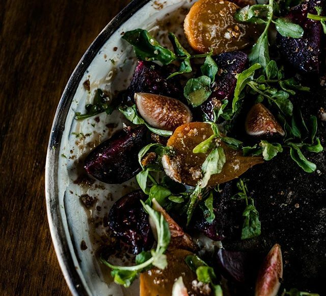 Ensalada de betabel asado 
queso de cabra, higos, berros, nuez caramelizada y vinagreta mezquite-limón

#PlatillosDeTemporada #RescatandoLaCocinaNorestense #NuevoLeonEnTuMesa #ElJonucoMx ift.tt/2newU5f