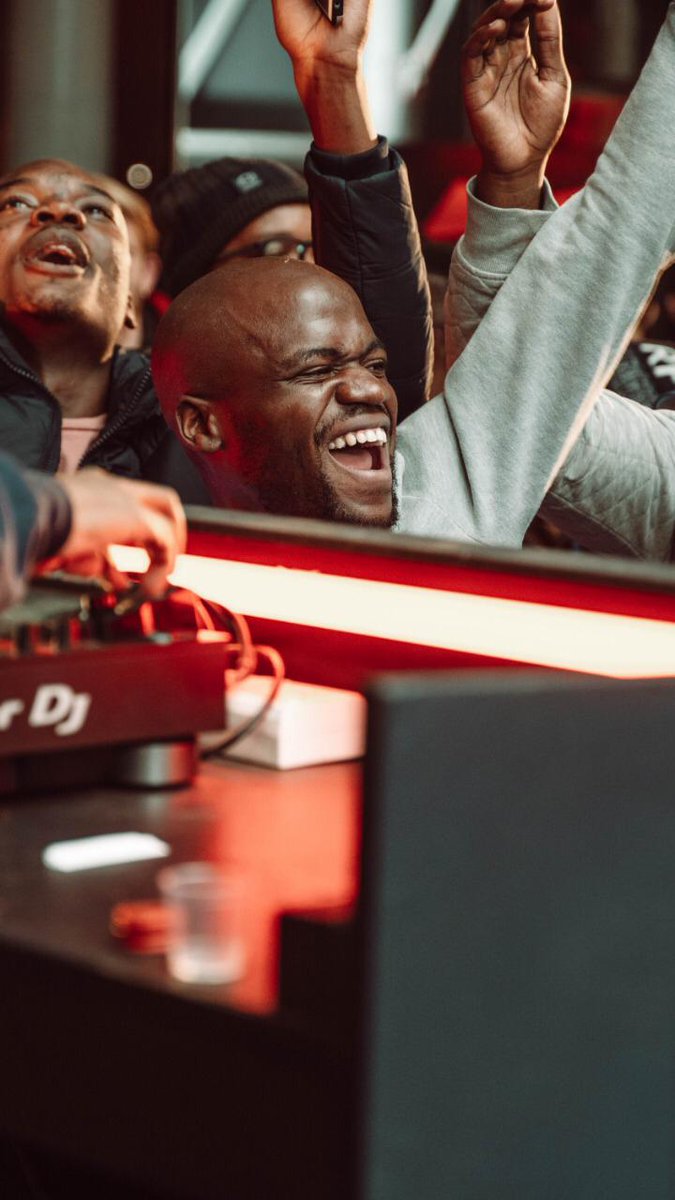 zee_honey's tweet photo. We'd like to thank #BudX #LabJHB for the collaborations and culture they have built during the past 5 months hosting, the djs and the collaboration with Mixmag to show case local talent and mzansi's electronic music culture.. https://t.co/EHSYABy2xl