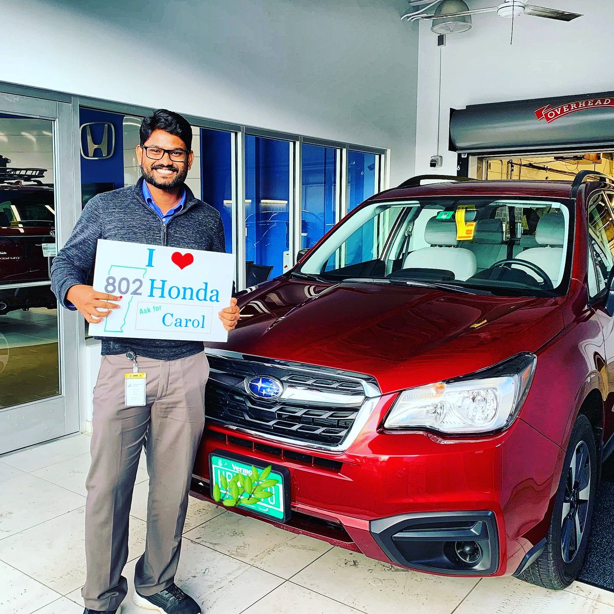 802Honda's tweet photo. Here's to Ajay on purchasing this 2017 Subaru Forester! Don't forget to give Carol Saberin-Tener a call today at (802)391-3458 to check out our selection of new Hondas and quality pre-owned vehicles!!
💯❤🚙🛣👍
#ilove802honda #qualitypreownedvehicles #askforcarol https://t.co/ge0wi2AYrh