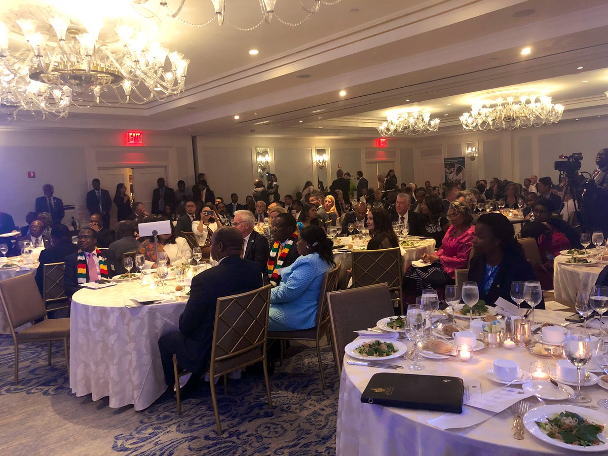 Thanks to everyone who attended and spoke at our Presidential Dinner, Building an Ecosystem for Univsersal Health Service Delivery in Zimbabwe, on 9/23! Together, we can work sustainably finance #HealthForAll!

#UNSDGHealth #UNGA