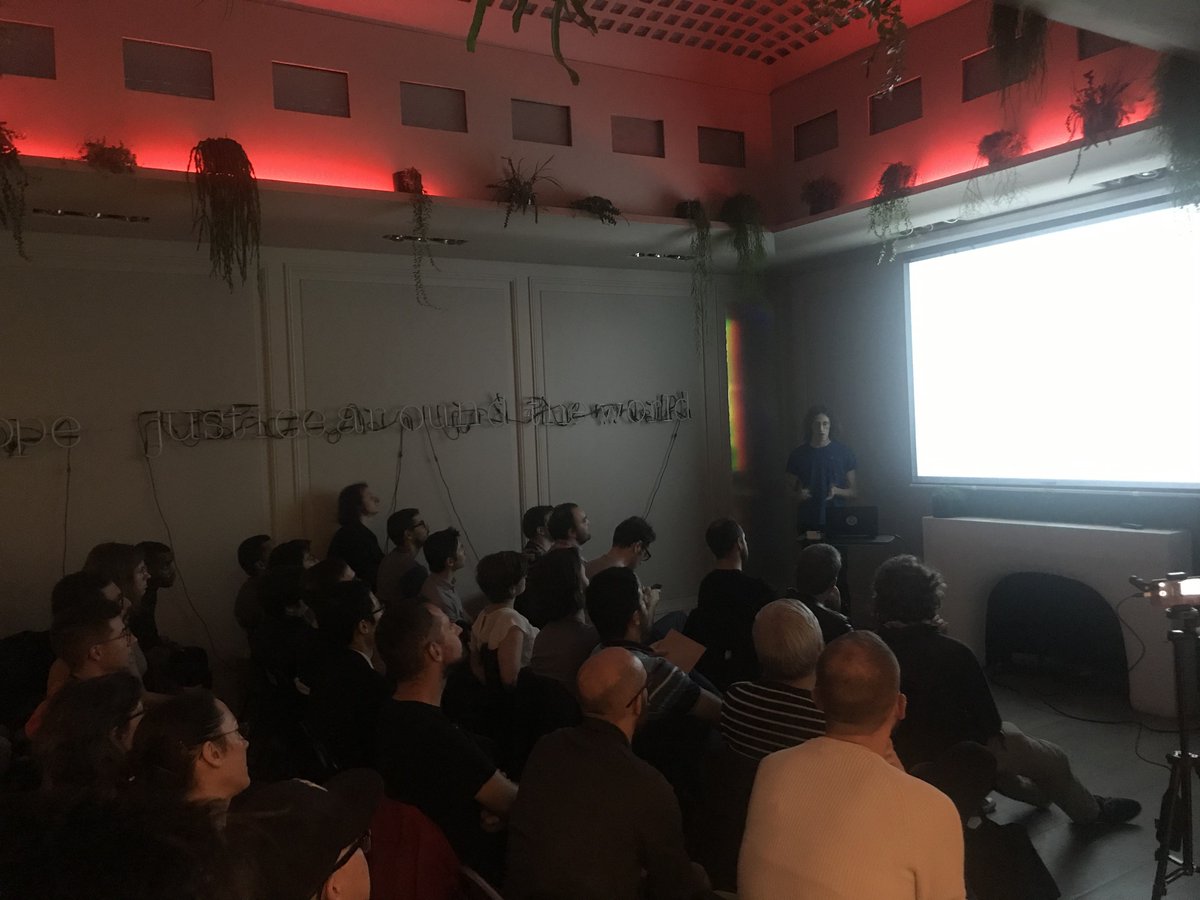 Doctrine's tweet image. Intervention de @alberictrancart à l’event @parisjs dans les locaux @Doctrine pour savoir comment choisir entre #CSS, #préprocesseurs, BEM, #CSSModules, #Styledcomponents etc.