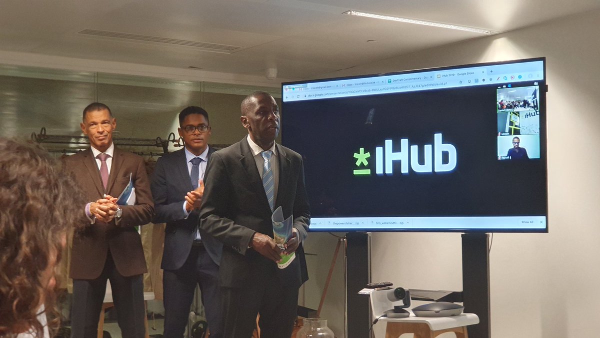outremers360's tweet photo. Abdoul Karim (@Mayottedep): "Pour les 5 ans à venir Nous avons besoin d'investissements et  d'investisseurs) dans 3 secteurs: 
➡️ #Tourisme notamment dans l'hôtellerie
➡️le socio-médical
➡️et le secteur de l'économie circulaire (déchets par ex) https://t.co/gQlM6WyHk9