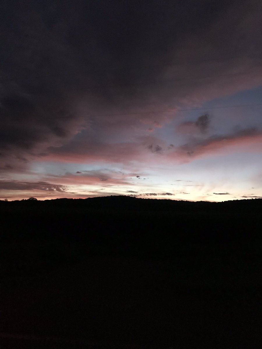 TCBrower's tweet photo. First two from #theroadiliveon the last two #fromwork @RandiBurns_Wx @JeffPorterWX @weathermankeith @WillWWMT #hooper #plainwell https://t.co/RcSZkW126f