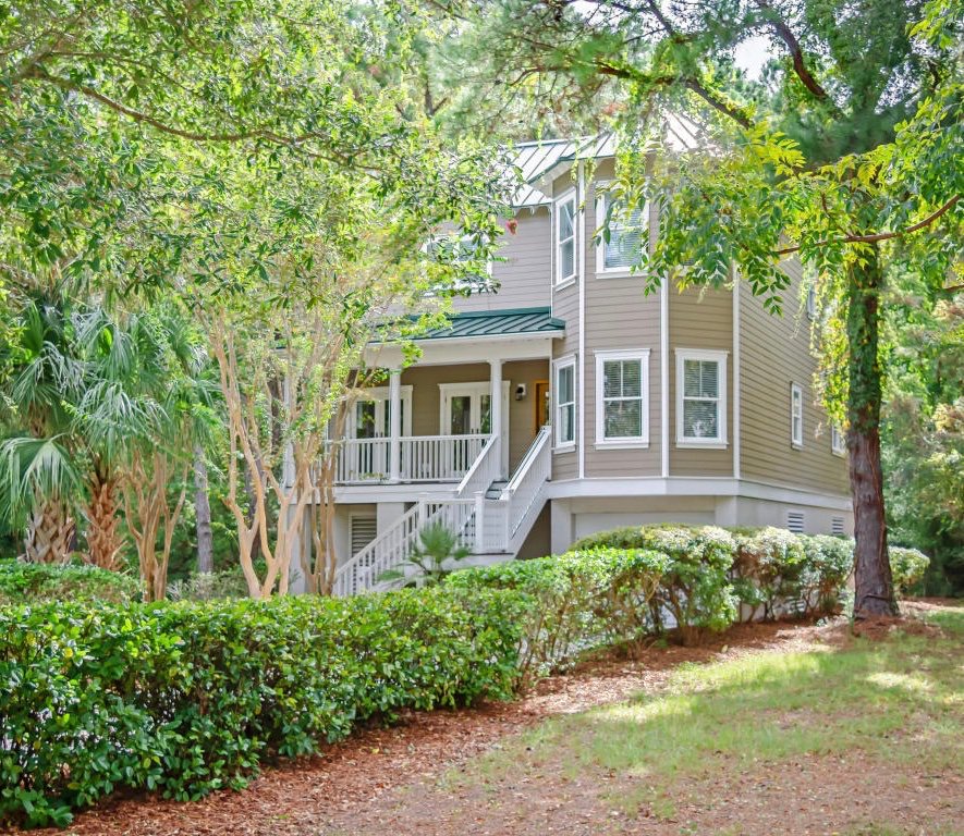 Realtor_CHS's tweet photo. Sold - Clients fell in love with this lush setting on Seabrook Island! #trudysellscharleston #realtorbydesign #RealEstate #realtor #Charlestonsc #buyersandsellers #realestateinvestor #vacationhome #movingtocharleston https://t.co/zFJIW8DiFS