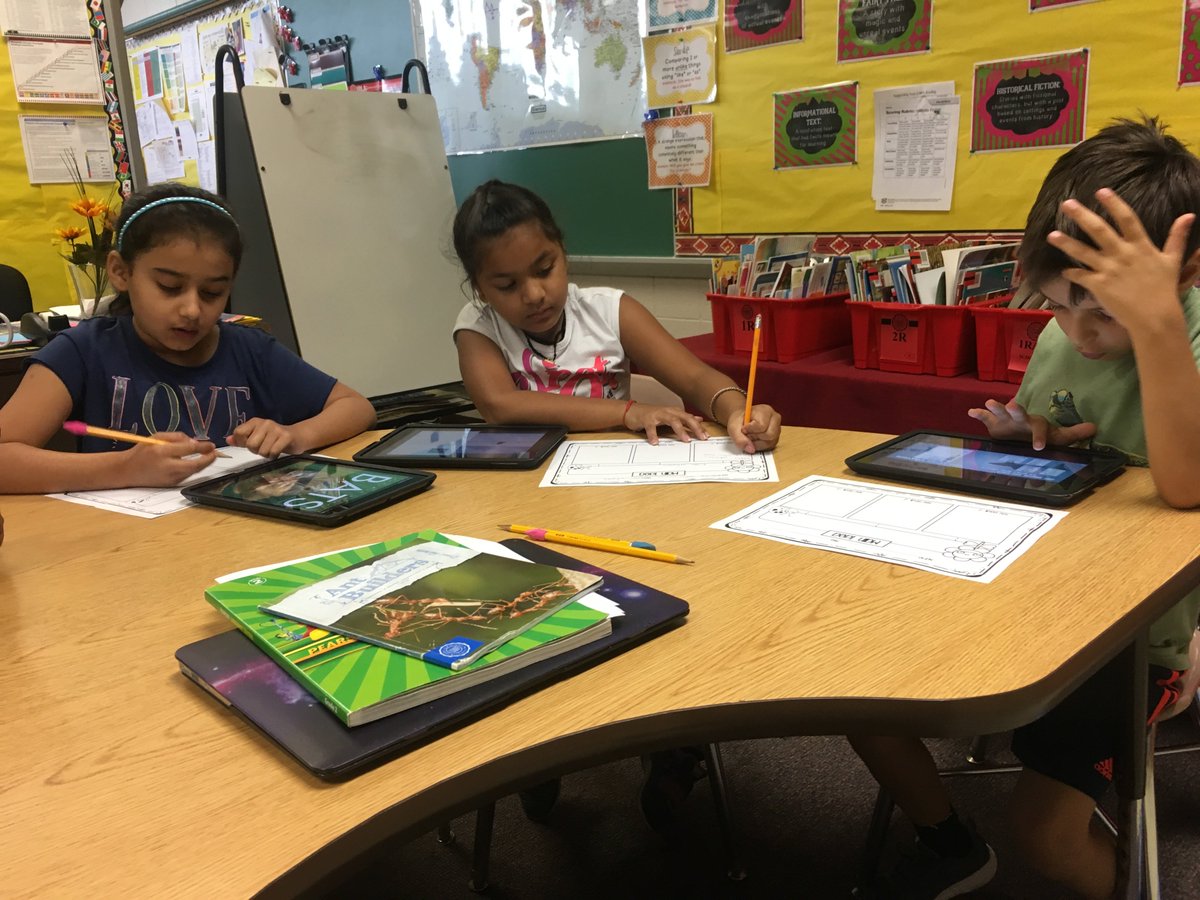 PatelmELL's tweet photo. Reading a Nonfiction book from the BookShelf and identifying Main Idea is challenging but fun!! Sooo proud of our 2nd graders👏 @EJPrincipalD93 @CCSD93 @ECJSchool https://t.co/B0jmcFPGrF