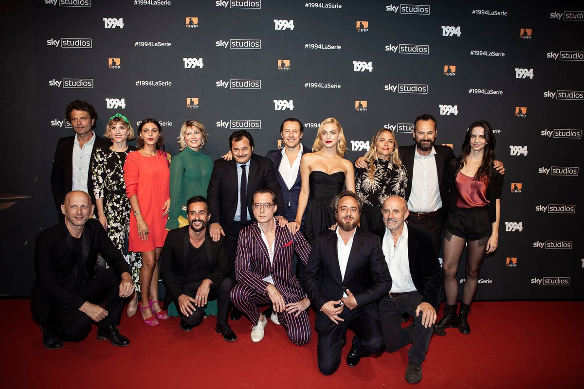 telesimo's tweet photo. Su Telesimo qualche foto dell’anteprima serale di #1994LaSerie , #serietv #Sky Original, con #StefanoAccorsi, #GuidoCaprino e #MiriamLeone, 
che si è svolta ieri, martedì 24 settembre, in collaborazione con il #TheSpaceCinemaModerno (Roma) 
https://t.co/GauW7meMBi https://t.co/ejY6oB8314