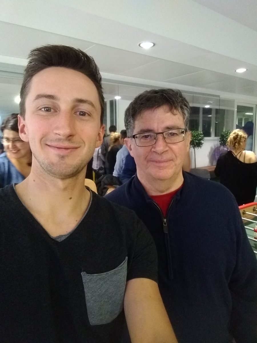 seraphbonnaf's tweet image. Ce soir avec Roberto, je veux co-animer un #OpenSeriousGame sur l&apos;Art de poser des questions ! Plus qu&apos;à trouver un lieu :) #OpenSeriousHub