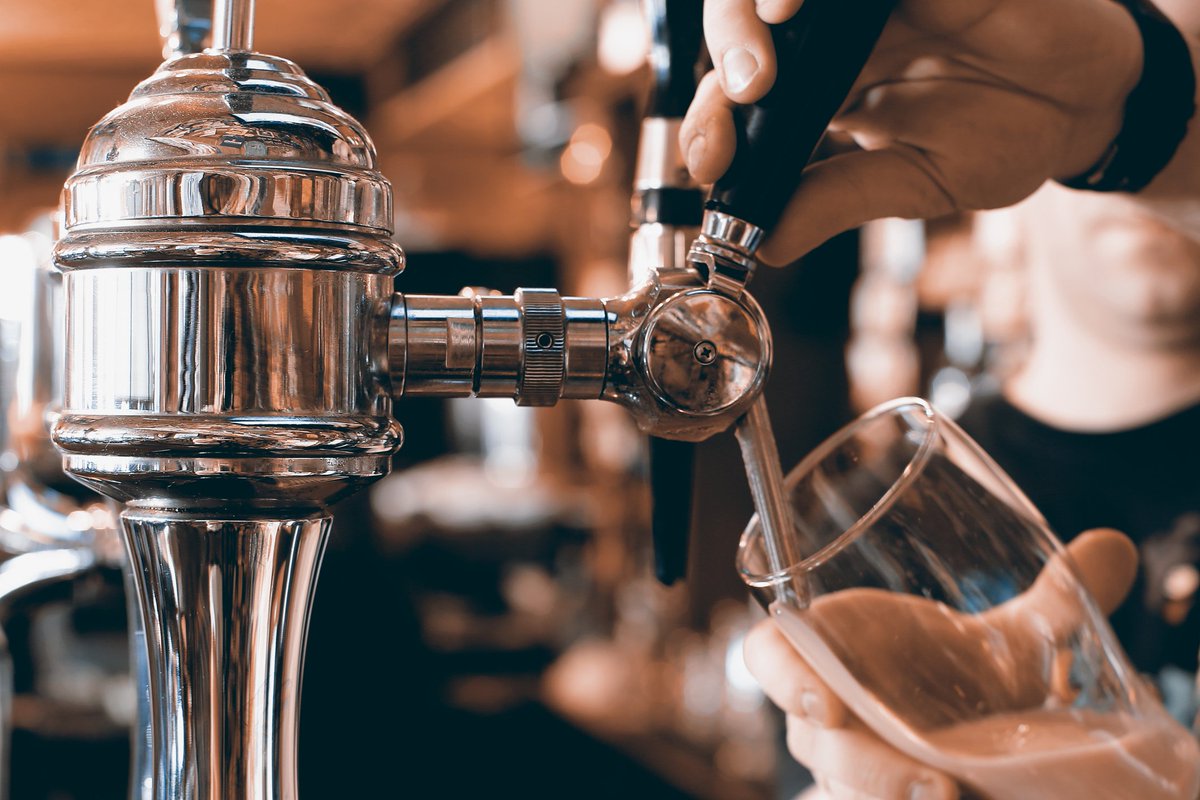 TheJoeLofts's tweet photo. You can’t buy happiness, but you can buy beer…that’s almost the same thing, right? We think it counts. If you’re shopping for some happiness this week, try out Cloudburst Brewing. They’ll be sure to pour a glass of sunshine. https://t.co/sRy3uDpOJX https://t.co/qurFZFnVkY