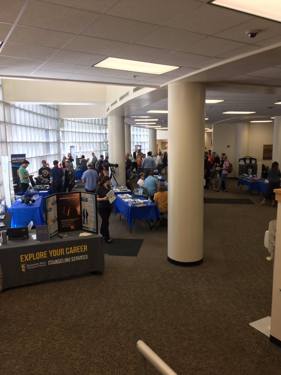 InnoDesignInc's tweet image. Always happy to visit our friends  @psccfoundation @ps @ps_Alumni. Great job with the major fair!