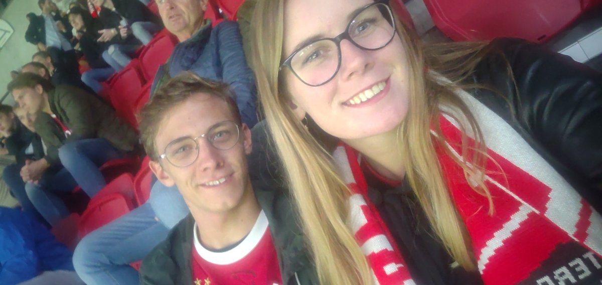 Klaar voor haar #AjaxDebuut!  ⚽
Voorspelling: 5-0!
<a href="/AFCAjax/">AFC Ajax</a>
❌❌❌ #AJAFOR