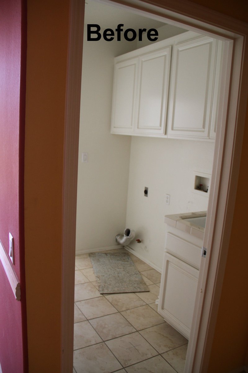 RemodelingA's tweet photo. New project alert! Take a look at the before pictures of this #project in #PorterRanch. Come back soon to view progress and completion pictures! #bathroomremodel #kitchenremodel #laundryroomremodel https://t.co/5dgE63oh36