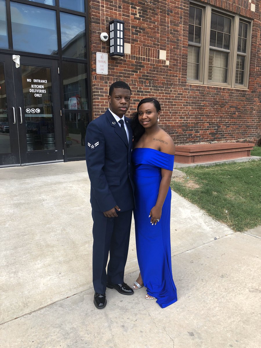 savion1206's tweet photo. #Militaryball #TheWrightShow #BlackLove #MarriedCouples https://t.co/DvEoWYBy0K