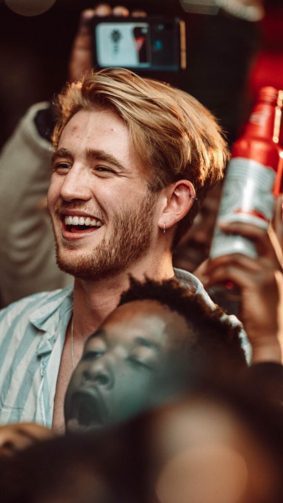 OriginalGumz's tweet photo. Nothing is better than being informed about something that brings happiness in peoples lives. #BudX #LabJHB is doing exactly that  with Electro music at Braamfontein with the country’s biggest names in music https://t.co/eaPiZXvp0Z