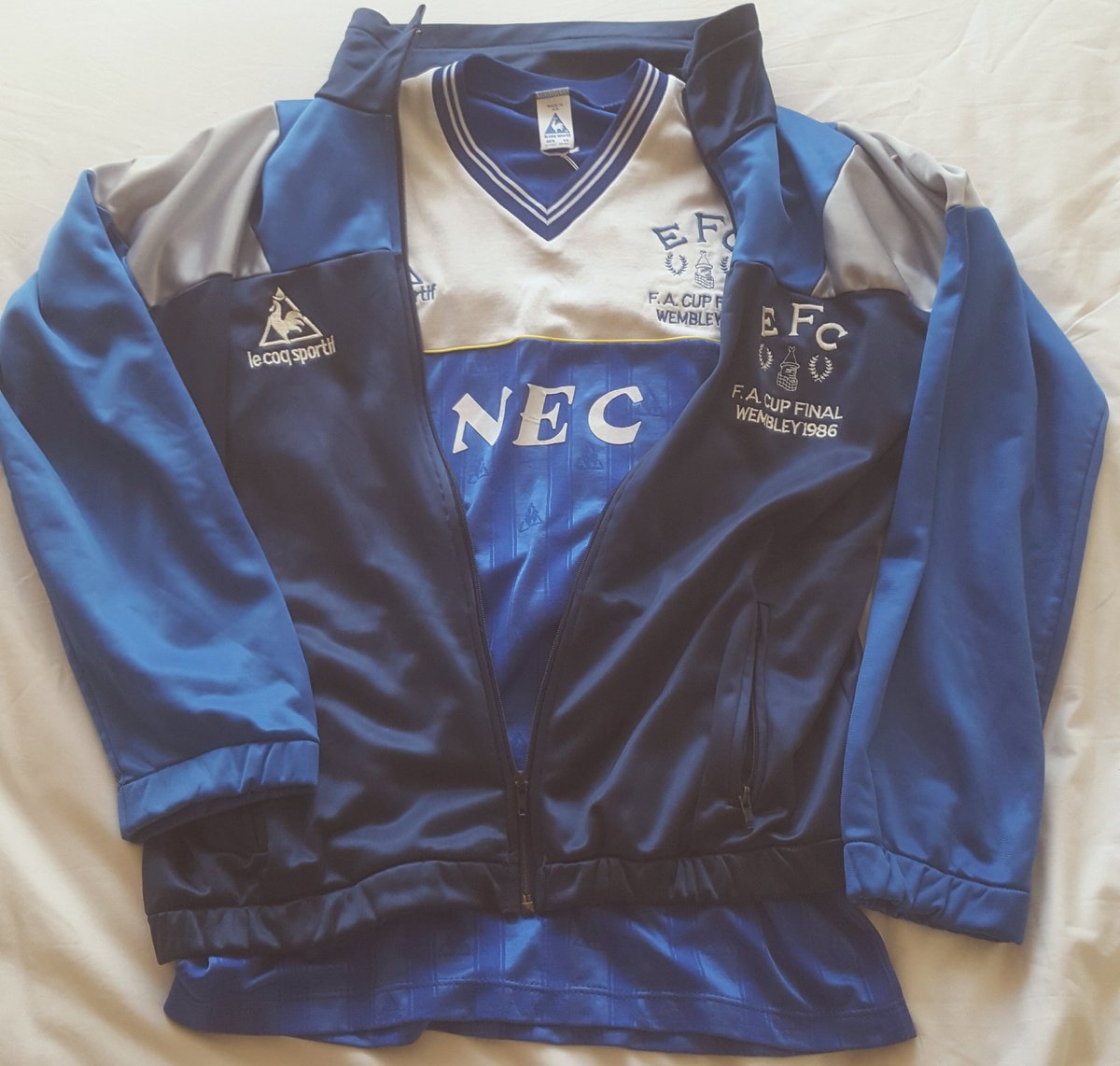 everton tracksuit