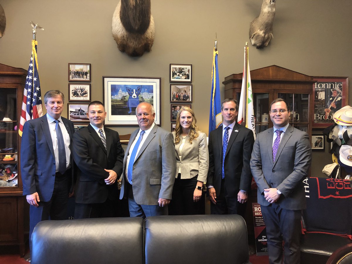 Marahumphrey's tweet image. Great meeting with Congessman Peterson’s office #hikethehill @CUNA