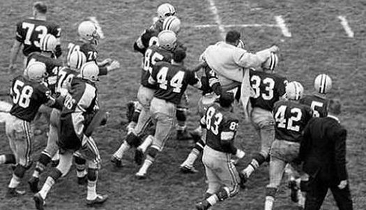 Gil_Brandt's tweet photo. 60 years ago today, Vince Lombardi coached his first game in Green Bay, carried off the field after beating the Bears, 9-6. "Remember, this is still a rebuilding year, and one game doesn't make the season," Lombardi cautioned. "Champions aren't built overnight." https://t.co/MpboUagFU2