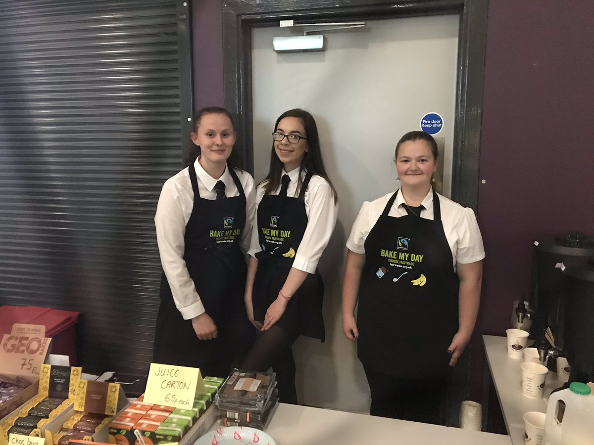 _msleitch's tweet photo. Looking great team! #faretrade #bonessacademy #p7induction https://t.co/8dQYkcNJzp