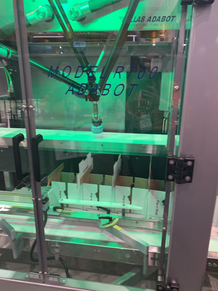 APRTeam16's tweet photo. We had a great time chatting with #fallasautomation about their Adabot machine! 🎛 Thank you! #PACKRACE19 https://t.co/oPCgc8gcQU