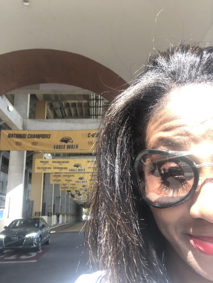 sdevelopments's tweet photo. Amazing tour💯 of the Makers Hub #FabLab technology and innovation at its best👩🏽‍💻 https://t.co/6CQkkk32Jl
