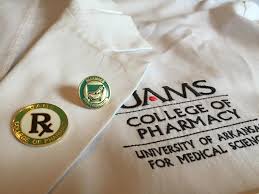 KATVElicia's tweet photo. Your pharmacists do a lot more than dispense drugs. Right now on Good Afternoon Arkansas hear what else @uamshealth pharmacy students are trained to do. @KATVNews #kickofftocollege https://t.co/qrBYTSlqnl