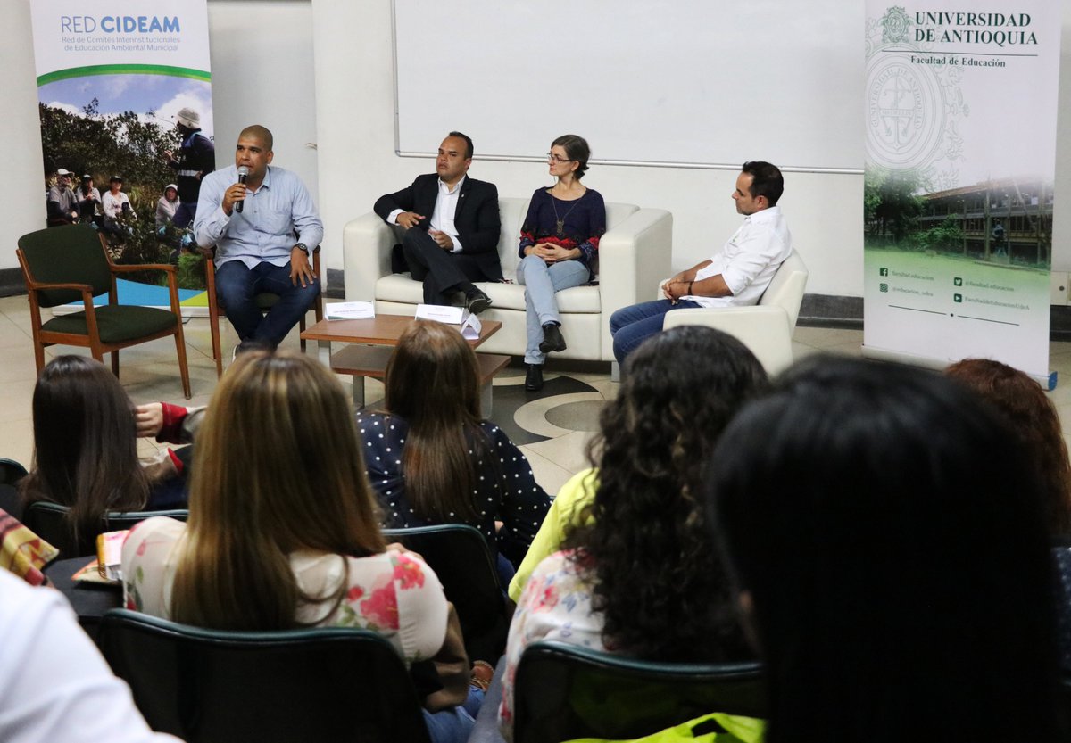 educacion_udea's tweet photo. Evento de cierre del proceso de fortalecimiento de la Red #CIDEAM Un espacio enfocado en la formación para reflexionar sobre la gestión educativa ambiental en el territorio. 80 municipios del Departamento beneficiados con esta alianza entre la @UdeA y @Corantioquia https://t.co/eMD0CaieFO