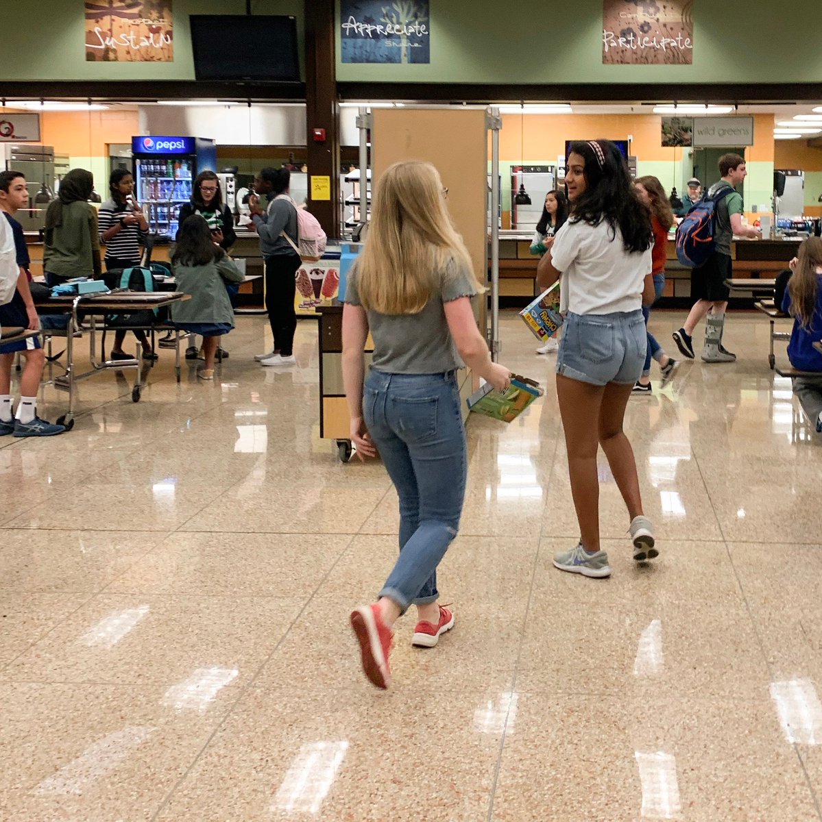 CoffmanSAVE's tweet photo. Today students went around with breakfast to sit &amp; chat with kids they didn't know or who may have been sitting alone in the commons before school @DublinCoffmanHS  #NoOneEatsAlone #StartWithHello https://t.co/ZxGLQUd8pk