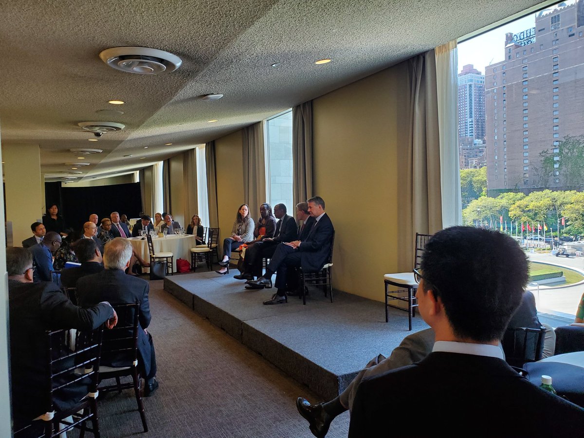 Health ministers discuss decentralization of care at #UNGA19. Rwandan Health Minister <a href="/DianeGashumba/">Dr Diane GASHUMBA</a> is on a quest to reduce walking time to health services from 3 hours to 25 minutes for every citizen, in partnership with <a href="/AbbottGlobal/">Abbott</a> <a href="/slbeverly/">Susan Beverly</a>