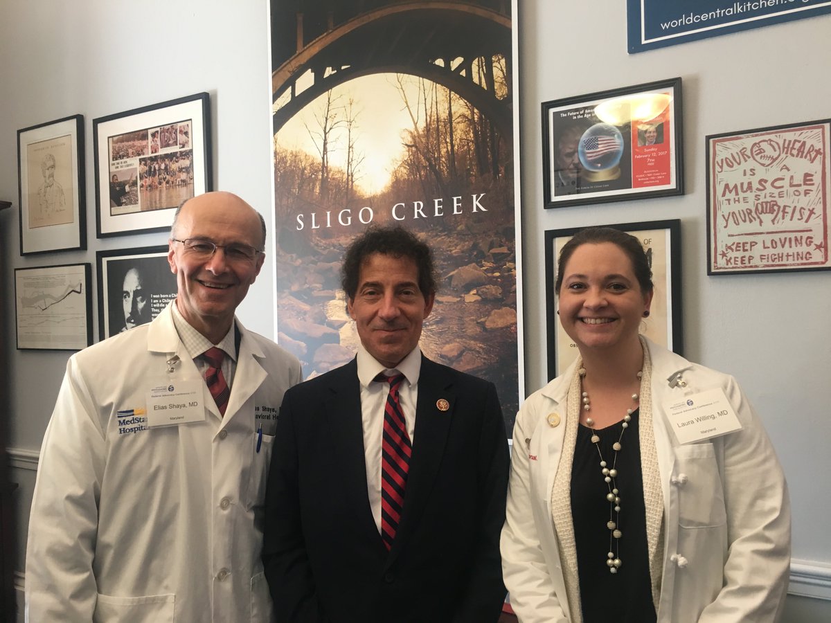 LWillingMD's tweet photo. An example of #advocacy in action! Psychiatrists coming together to advocate for mental health parity. #JAACAPConnectChats #CAPtweet https://t.co/YDVCiyBTNo