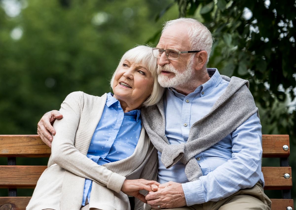 HealthcoreT's tweet photo. One-third of the population over the age of 65 experiences a fall each year. If you have a history of falls or if you’re experiencing instability, you can find relief with physical therapy today. #medicare #insurance #healthcorept #physicaltherapy #choosept #fallprevention https://t.co/QJ8tdagMFM