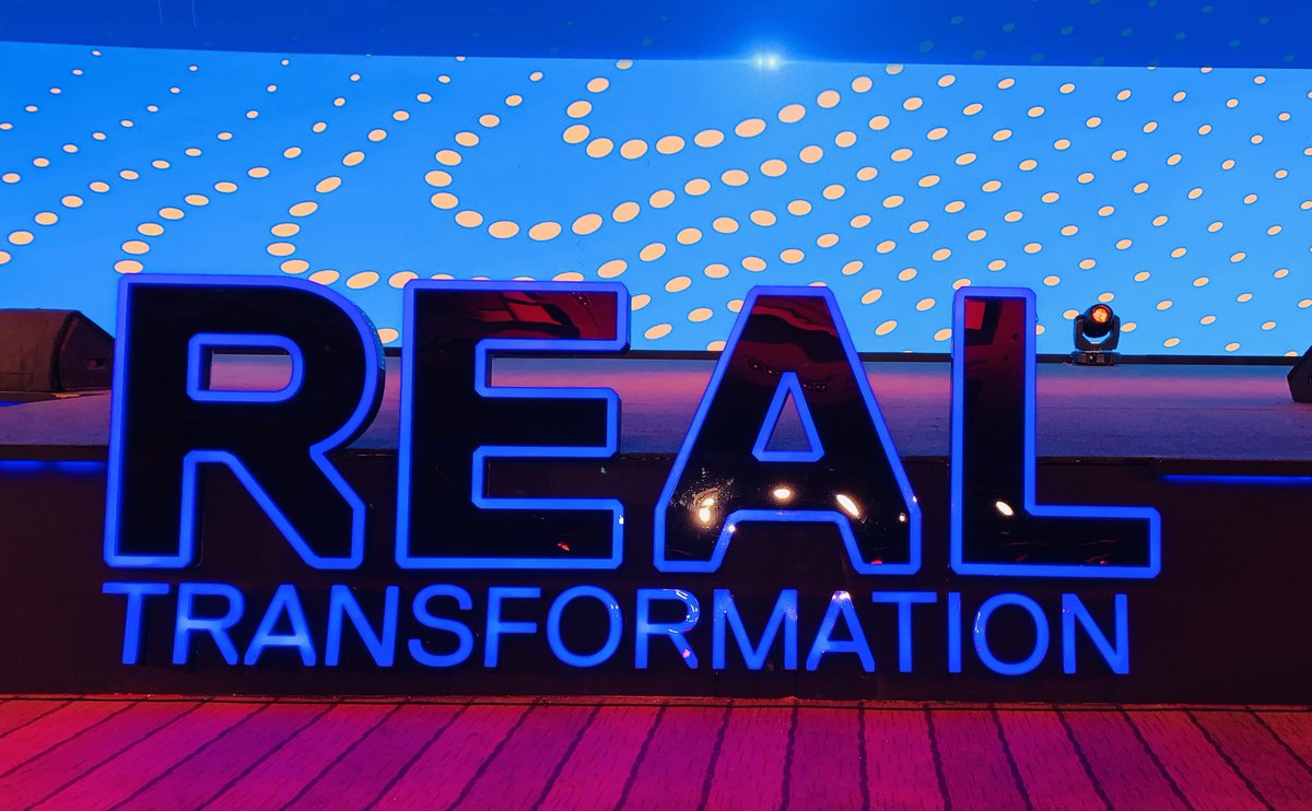 kallolh's tweet photo. The stage is being set for the #India_RealTransformation to begin! @delltech #ConnectedCIO at Mumbai @DellEMCIndia https://t.co/YHd66Jrpeg