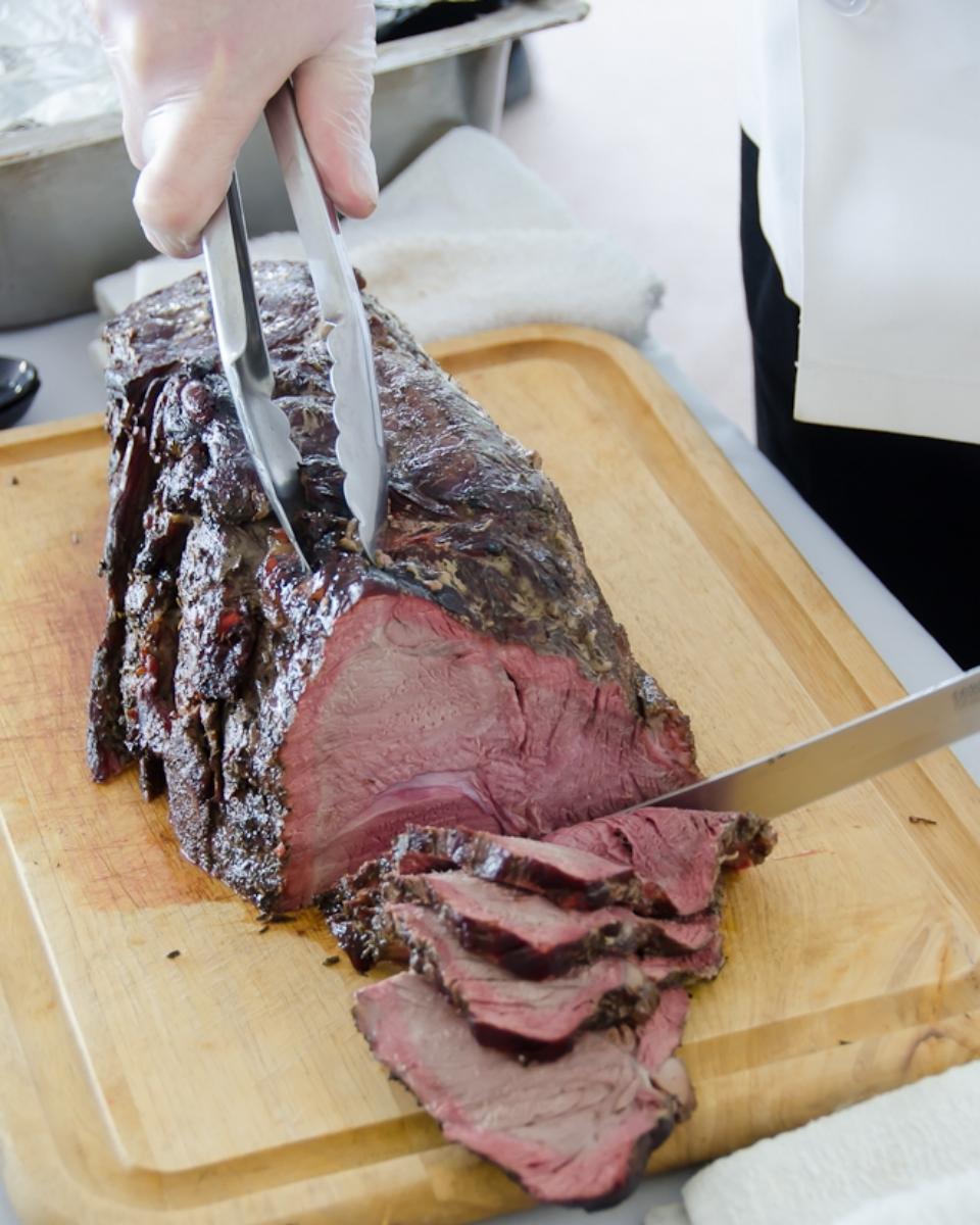 cateringjane's tweet photo. Don't hire a catering company that just makes the cut -- choose Around the Corner, choose expertise. https://t.co/uUI7jN7DJA