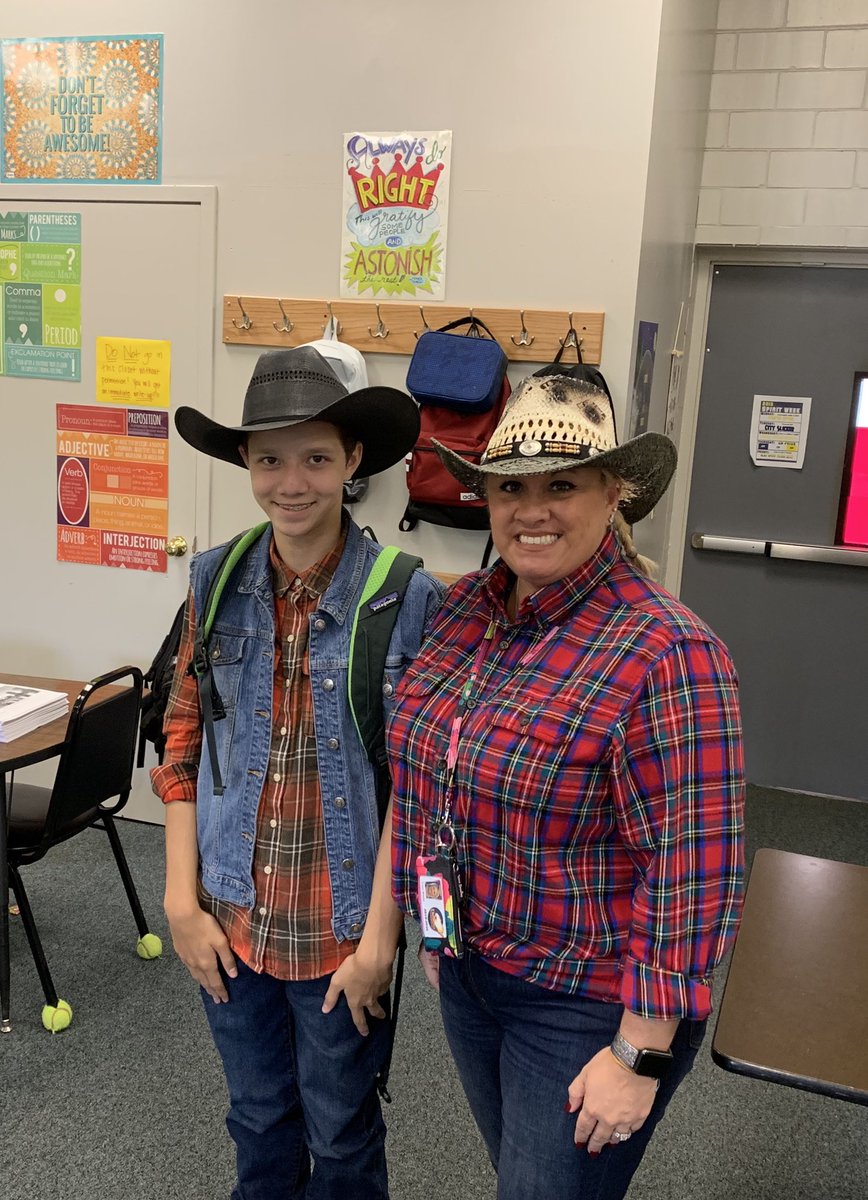 tracisblake's tweet photo. Giddy up, Cowpokes!! Wild West Wednesday for OB Homecoming Week! #placetoOBe #QuistorPride #yeehaw https://t.co/k4mNvKoErt