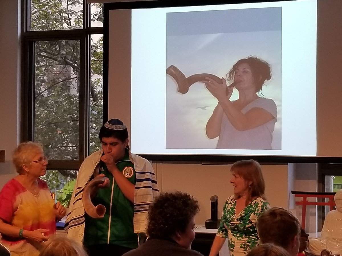 Thank you to the dedicated <a href="/TCDSB/">Toronto Catholic District School Board</a> teachers and students at Blessed Cardinal Newman who participated in the Grade 11 World Religion retreats <a href="/MaryWard_Centre/">MaryWardCentreTO</a>. Our retreat facilitators Kathy and Marilyn thoroughly enjoyed their time spent with you. @BCNprincipal