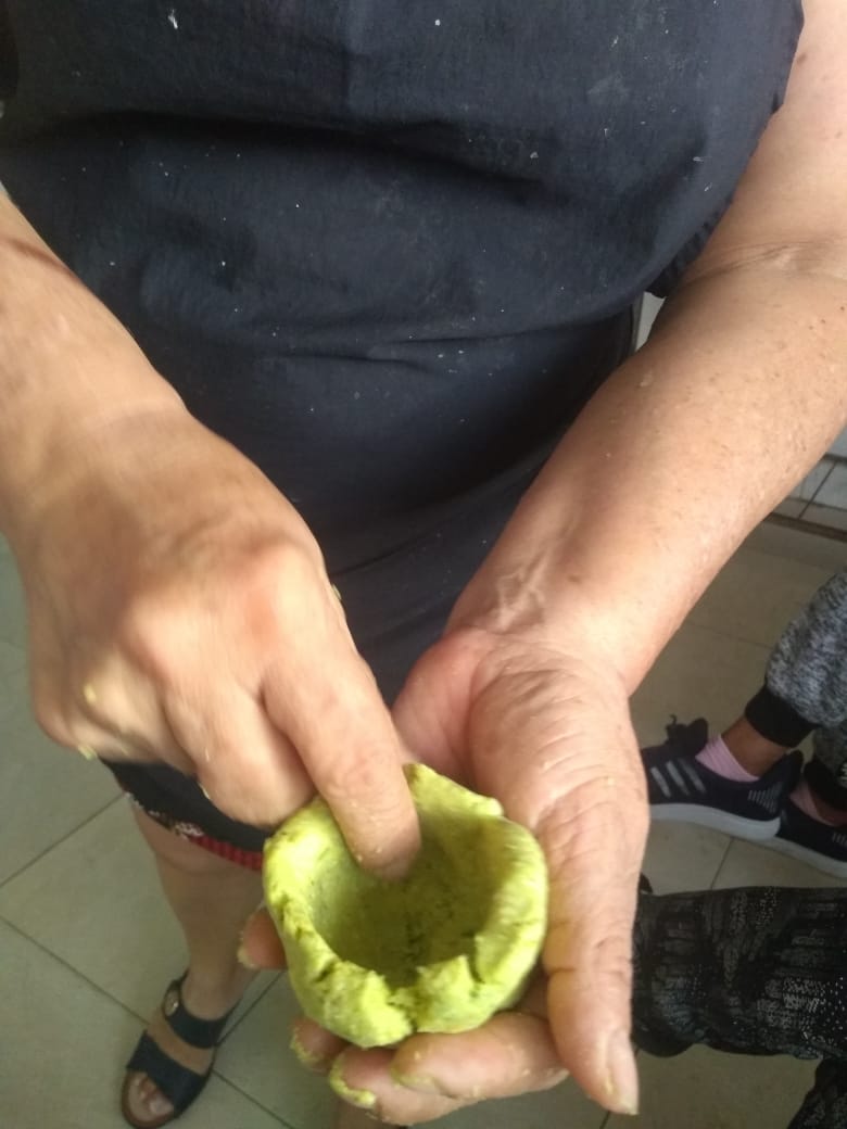 Obusinga's tweet photo. Hoy revivimos en Piedecuesta la preparación de las chorotas y el tradicional masato. Maestras de la Gastronomía Tradicional.
Evento apoyado por el Ministerio de Cultura - Programa Nacional de Concertación Cultural @mincultura https://t.co/y2XQVpZC2s
