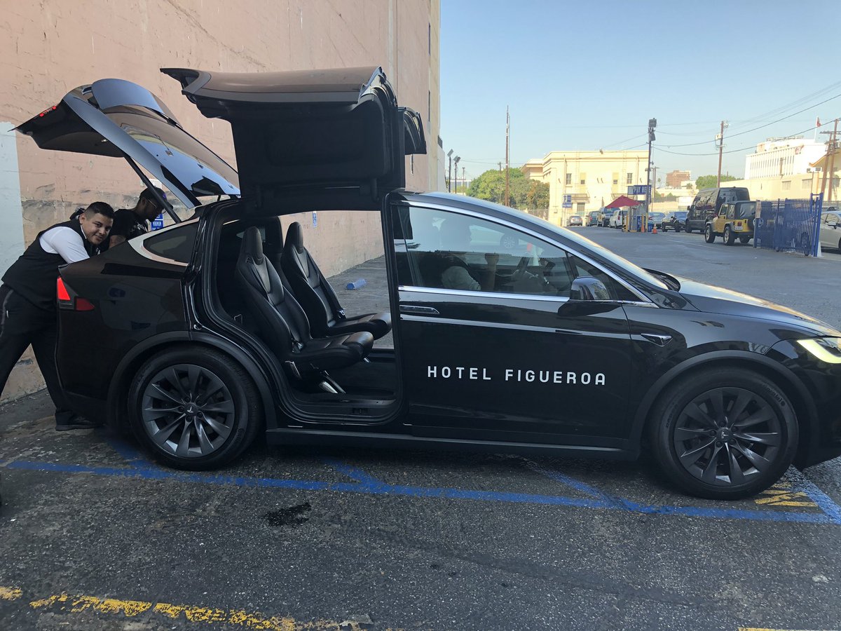 InnoTechToday's tweet image. Big shoutout to the @hotelfigueroa for their courtesy @Tesla and helping us cover some great events here in LA. @LightShowEvent @CWCBExpo @ResTechToday @cannatechtoday #cannatechtoday #restechtoday #ev #teslamodelx @Sustain_Today