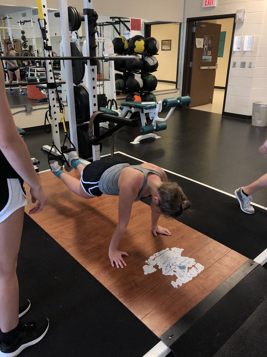 PMHSMavs_Vball's tweet image. #midweekgrind