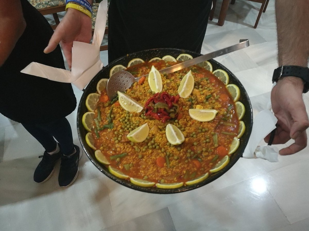 Final day in Spain, having paella for dinner the day before leaving! 😋🍴 #fieldcourse #paella #nogainznopainz #whoevenknowslol #gimpboi #whywontyouloveme <a href="/BotanyRNG/">Alastair Culham</a> #hashtagsbystan