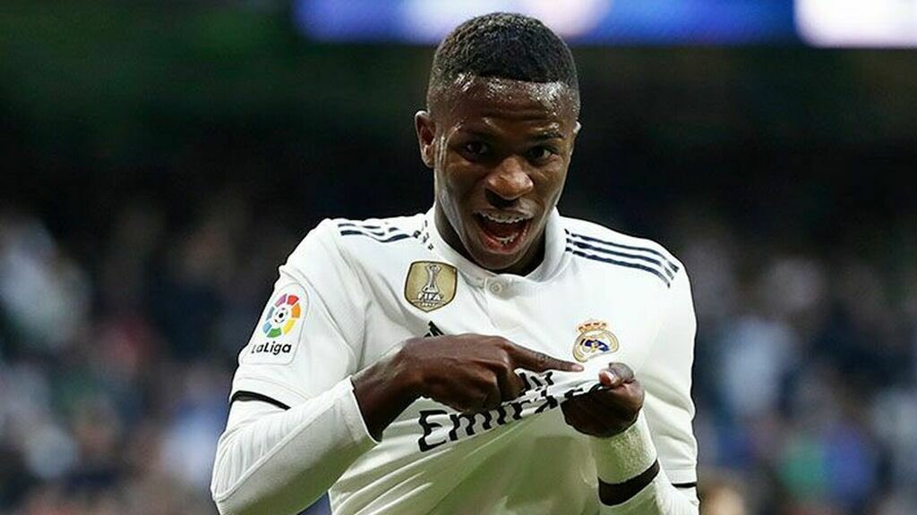 Don_Floren's tweet photo. Hay que ser come mierdas para pitar al chaval y no usar bien esos pitos contra lucas Vázquez manda huevos #vinicius https://t.co/QBJckMCWQs