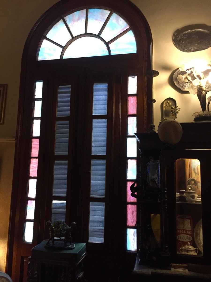 Casa1932's tweet photo. Every time you want to move to the 30s, visit us and you can do them when you enter our home. #Habana500 #Casa1932

Cada vez que se quiera trasladar hacia los años 30, visítenos y podrá hacerlos al entrar en nuestro hogar.#Habana500 #Casa1932 https://t.co/PixRtMr8b7