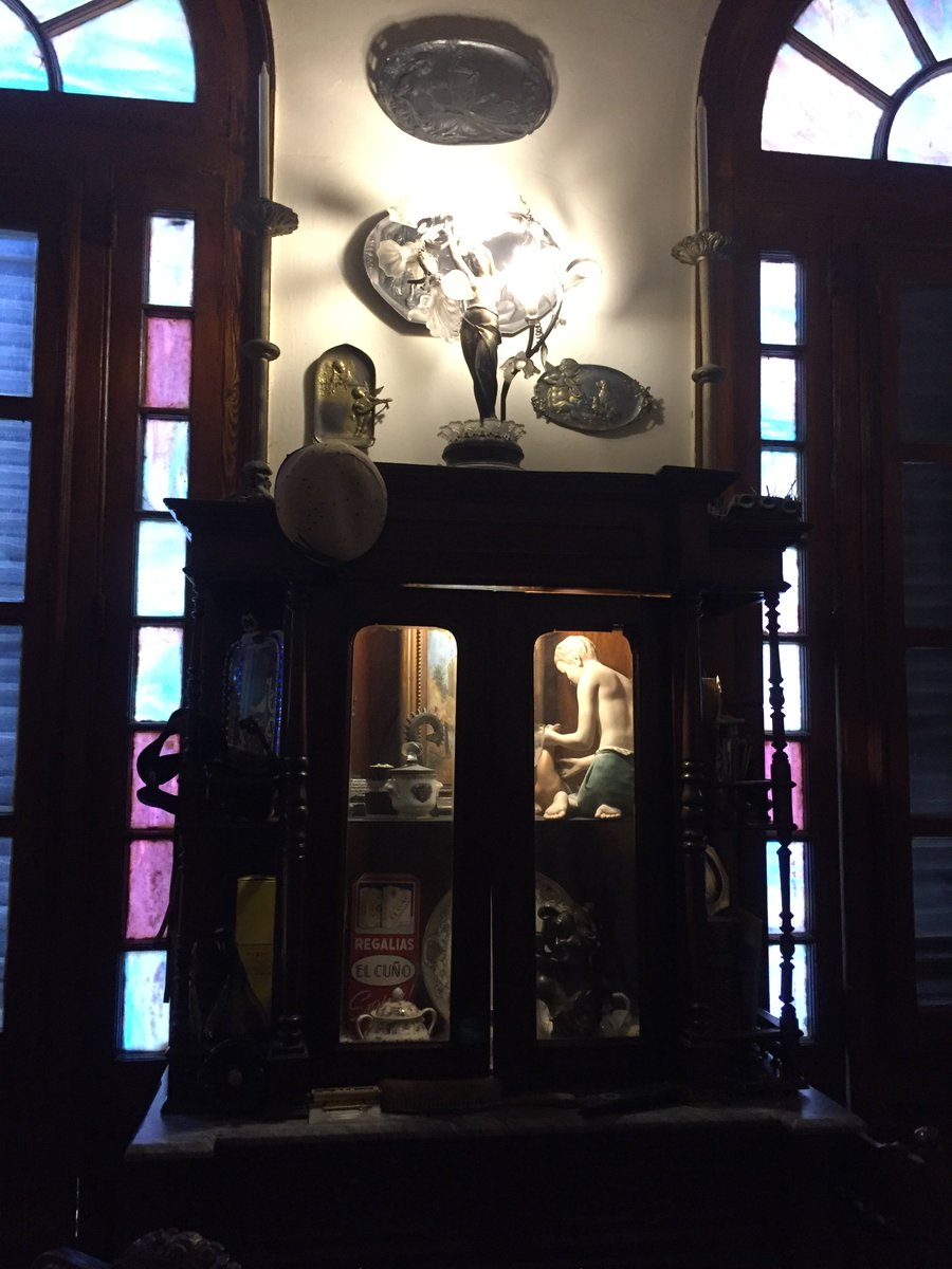 Casa1932's tweet photo. Every time you want to move to the 30s, visit us and you can do them when you enter our home. #Habana500 #Casa1932

Cada vez que se quiera trasladar hacia los años 30, visítenos y podrá hacerlos al entrar en nuestro hogar.#Habana500 #Casa1932 https://t.co/PixRtMr8b7