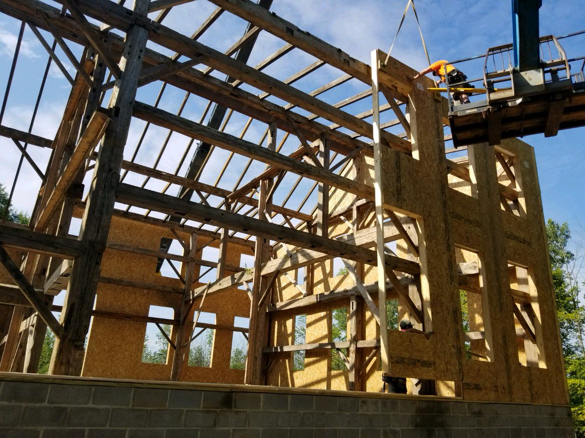 Panelwrights's tweet image. Reclaimed #timberframe being clad in SIPs.

#structuralinsulatedpanels #SIPsandTimberframes #SIPConstruction