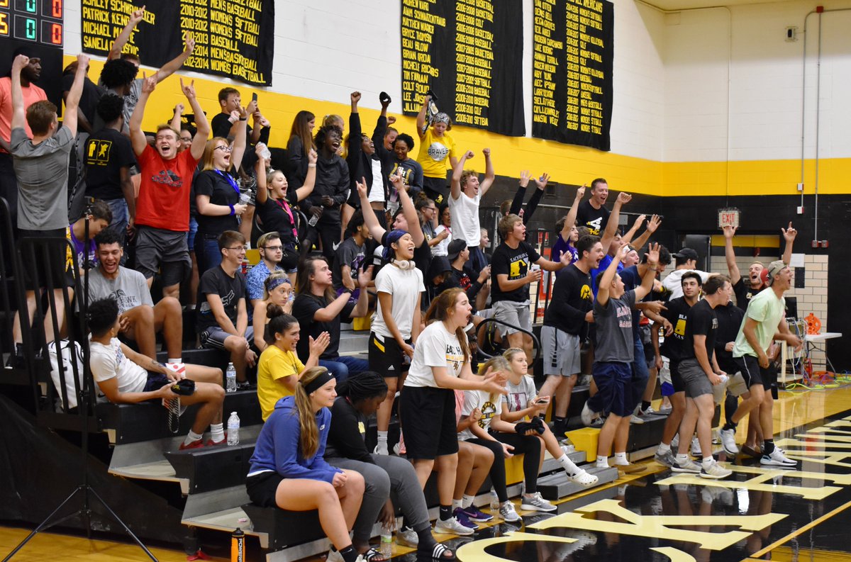 Students celebrate Spirit Day and a @BhcVolleyball victory! 💛🖤😎🏐🔥 #gobraves #bhcproud
