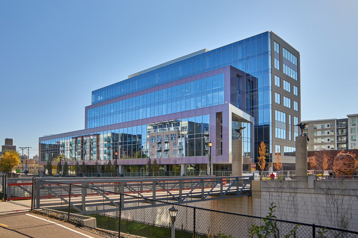 Congrats to @ackerberg for winning a NAIOP MN Award of Excellence in the Office Multi-Tenant category for @MoZaicEast in Uptown @CityMinneapolis.