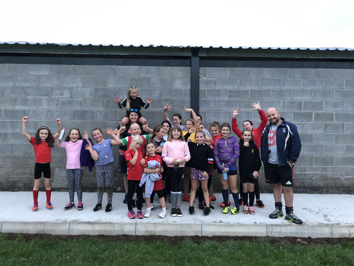 Wariars Pen Llŷn ‘di hein! Sesiwn wych eto heno! 🐘