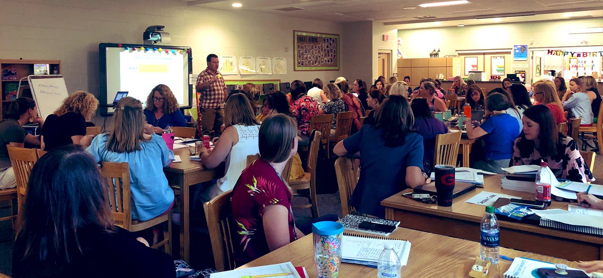 MonicaCritell's tweet photo. Getting our writing on @bellscrossing with our Project Read: Written Expression Training 📝 #alwayslearning #wearewriters #EaglesSoarHigh @cdross200 https://t.co/LVwlAyC27Q