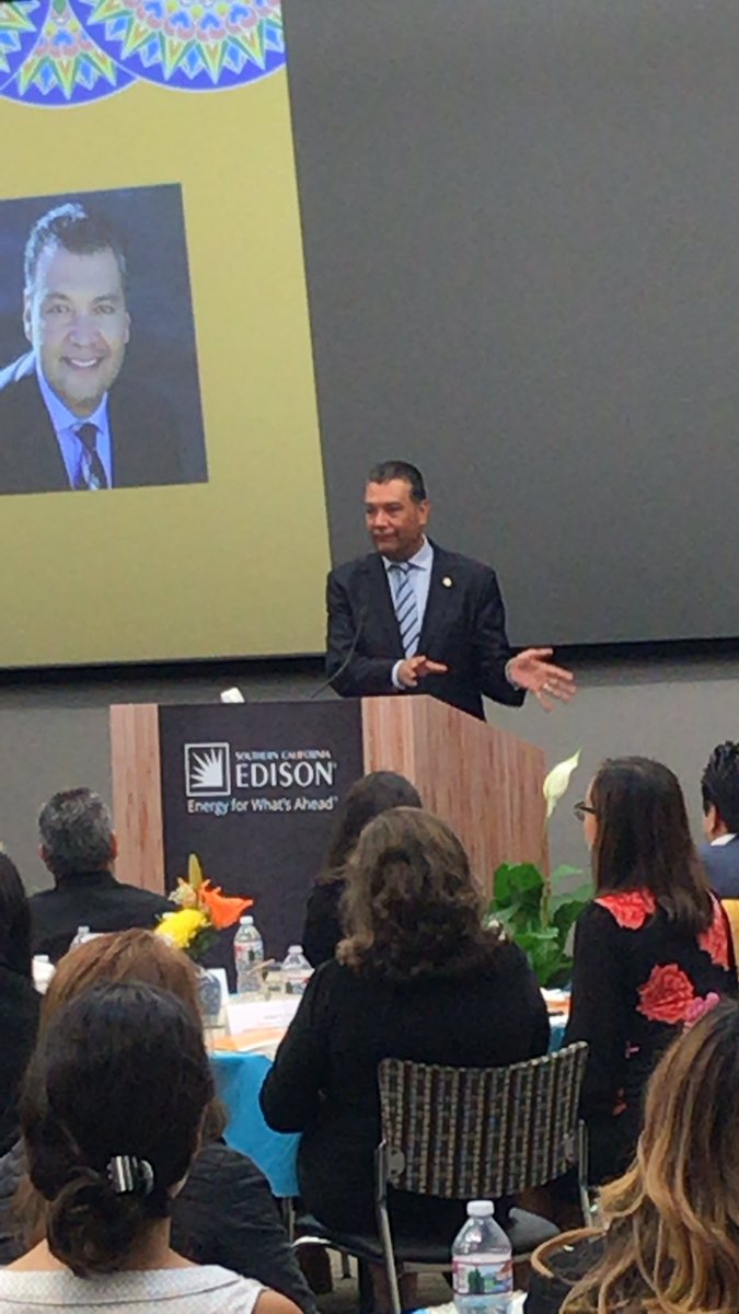 gabe_grajeda's tweet photo. LEAD @SCE Is honored to have @AlexPadilla4CA speak at our #HispanicHeritageMonth. #CASOSVote is working to ensure accessible, safe and inclusive voter participation @SCE_PublicAffs @CarolineChoi @@rqphantom @SCE_LarryL @SCE_ChrisA @SCE_TammyT @liji_thomas #CleanEnergyFuture https://t.co/ZTRLfMT9Vk