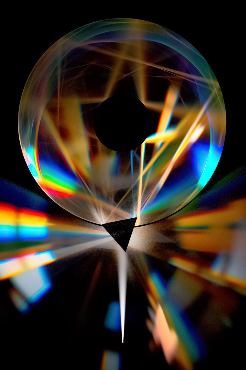 CGus1979's tweet photo. Playing with spectral rendering #spectralrendering #maxwell #cg #light #rainbow https://t.co/8vjuLOokp5