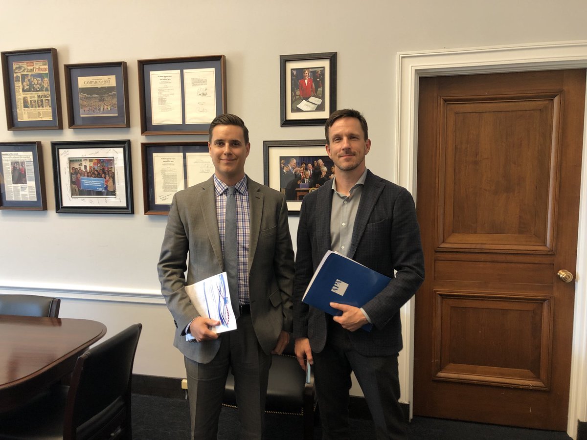 APA_Planning's tweet photo. .@hagermanpdx discussing the intersection of #transit and #housing, #CDBG, #equity, and other planning issues important to the Portland area with @RepBonamici staff during Planners Day on the Hill. #APAPolicy19 https://t.co/LQH9RnIZO4