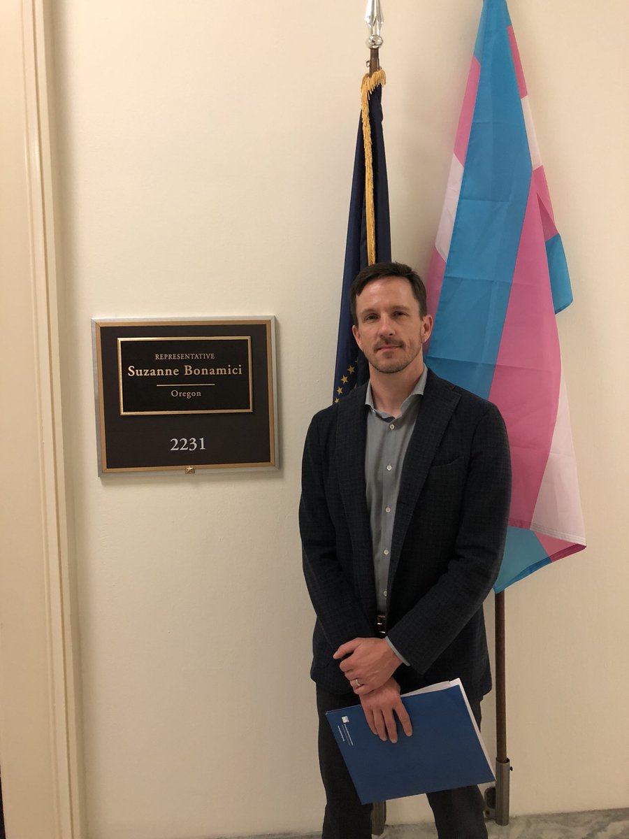 APA_Planning's tweet photo. .@hagermanpdx discussing the intersection of #transit and #housing, #CDBG, #equity, and other planning issues important to the Portland area with @RepBonamici staff during Planners Day on the Hill. #APAPolicy19 https://t.co/LQH9RnIZO4